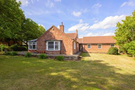 4 bedroom Detached house for sale in North End, Swineshead, PE20