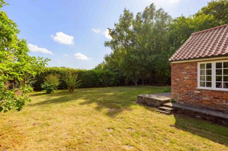 4 bedroom Detached house for sale in North End, Swineshead, PE20