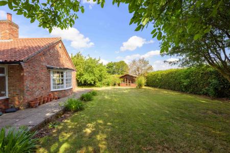 4 bedroom Detached house for sale in North End, Swineshead, PE20