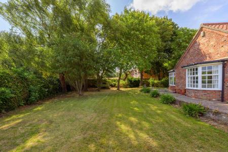 4 bedroom Detached house for sale in North End, Swineshead, PE20