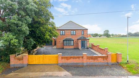 4 bedroom Detached house for sale in Tattershall Road, Boston, PE21