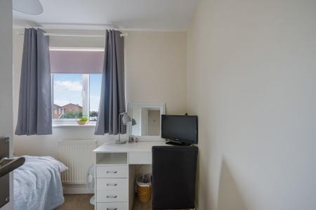 3 bedroom Semi-detached house for sale in Manwaring Way, Swineshead, PE20