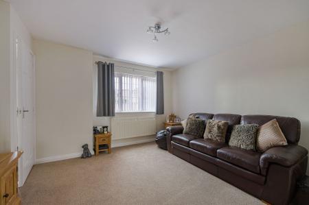 3 bedroom Semi-detached house for sale in Manwaring Way, Swineshead, PE20