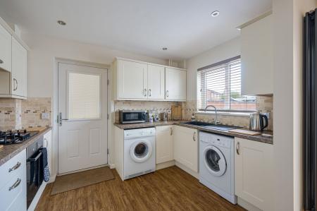 3 bedroom Semi-detached house for sale in Manwaring Way, Swineshead, PE20