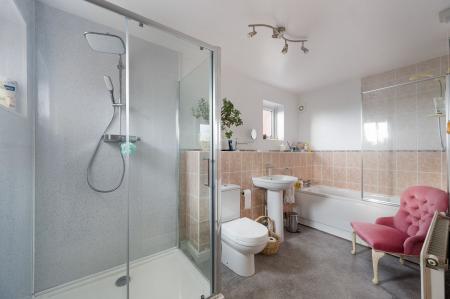 4 bedroom Detached house for sale in Glebe Close, Sibsey, PE22