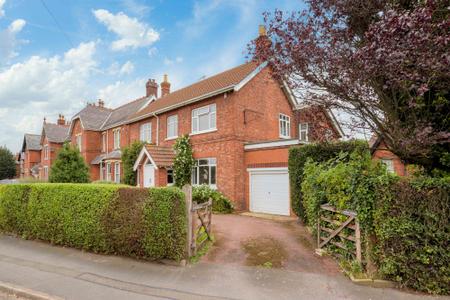 5 bedroom Detached house for sale in Queens Road, Boston, PE21