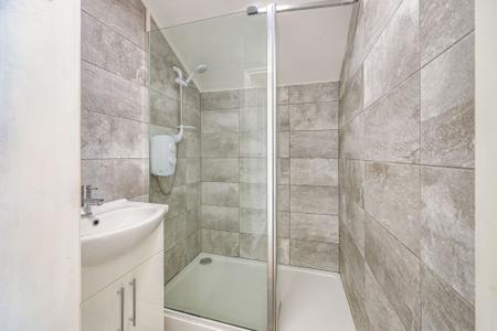 5 bedroom Detached house for sale in Queens Road, Boston, PE21