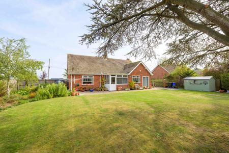 2 bedroom Detached bungalow for sale in Cut End Road, Fishtoft, PE22