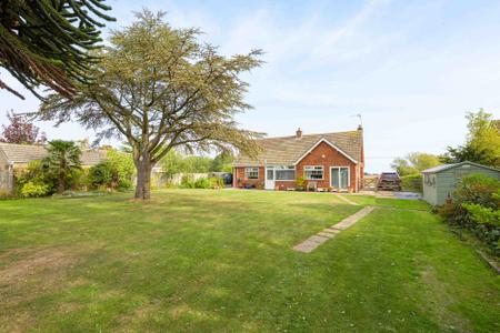 2 bedroom Detached bungalow for sale in Cut End Road, Fishtoft, PE22