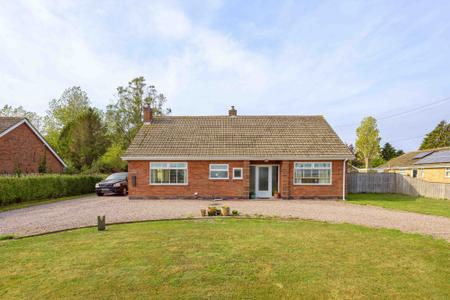 2 bedroom Detached bungalow for sale in Cut End Road, Fishtoft, PE22