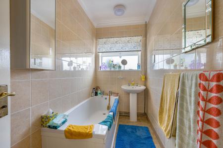 2 bedroom Detached bungalow for sale in Cut End Road, Fishtoft, PE22