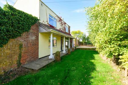 3 bedroom Detached house for sale in Fishtoft Road, Fishtoft, PE21