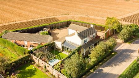 3 bedroom Detached house for sale in Fishtoft Road, Fishtoft, PE21