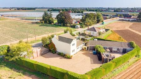 3 bedroom Detached house for sale in Fishtoft Road, Fishtoft, PE21