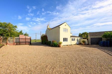 3 bedroom Detached house for sale in Fishtoft Road, Fishtoft, PE21