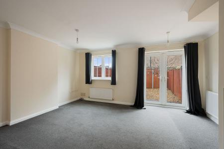 3 bedroom End of terrace house for sale in The Square, Kirton, PE20