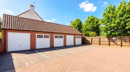 3 bedroom End of terrace house for sale in The Square, Kirton, PE20