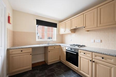 3 bedroom End of terrace house for sale in The Square, Kirton, PE20