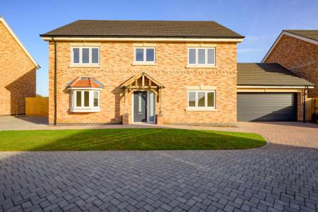 4 bedroom Detached house for sale in Dairy Close, Stickney, PE22