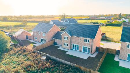 4 bedroom Detached house for sale in Dairy Close, Stickney, PE22