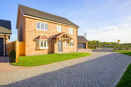 4 bedroom Detached house for sale in Dairy Close, Stickney, PE22