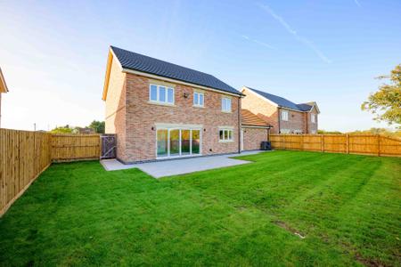 4 bedroom Detached house for sale in Dairy Close, Stickney, PE22