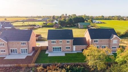 4 bedroom Detached house for sale in Dairy Close, Stickney, PE22