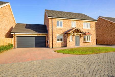4 bedroom Detached house for sale in Dairy Close, Stickney, PE22