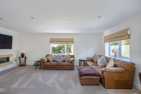 4 bedroom Detached bungalow for sale in Willington Road, Kirton End, PE20