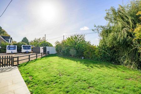 4 bedroom Detached bungalow for sale in Willington Road, Kirton End, PE20