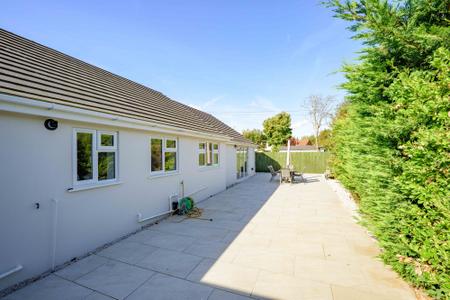 4 bedroom Detached bungalow for sale in Willington Road, Kirton End, PE20