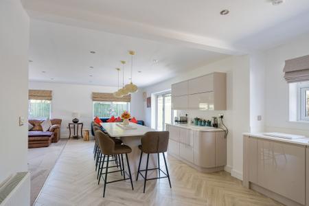 4 bedroom Detached bungalow for sale in Willington Road, Kirton End, PE20