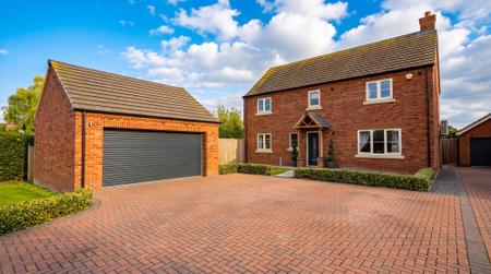 4 bedroom Detached house for sale in Park View, Boston, PE21