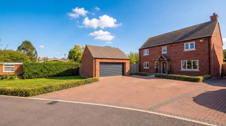 4 bedroom Detached house for sale in Park View, Boston, PE21
