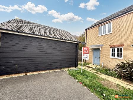2 bedroom Semi-detached house for sale in Ascot Close, Bourne, PE10