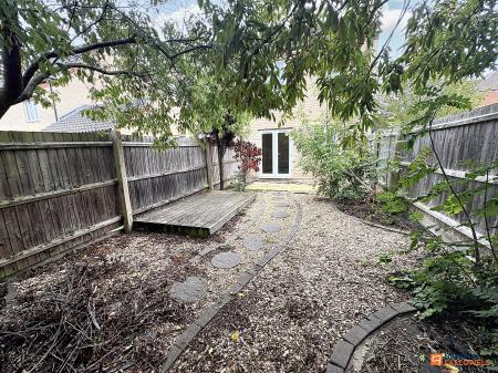 2 bedroom Semi-detached house for sale in Ascot Close, Bourne, PE10