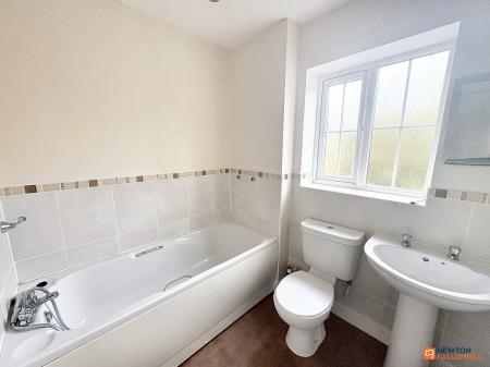 2 bedroom Semi-detached house for sale in Ascot Close, Bourne, PE10