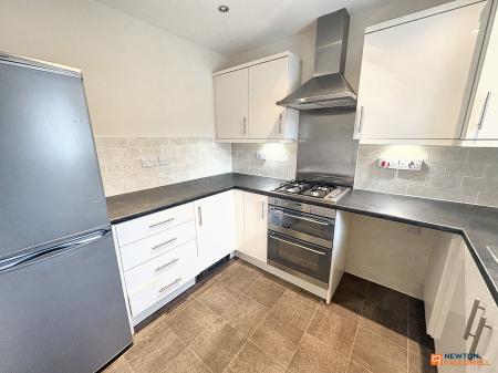 2 bedroom Semi-detached house for sale in Ascot Close, Bourne, PE10