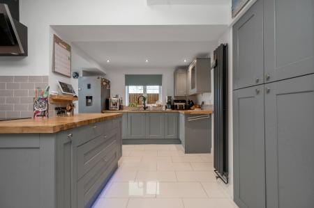 4 bedroom Detached house for sale in Austerby, Bourne, PE10