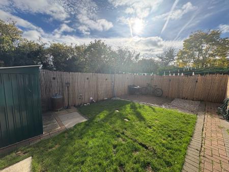 4 bedroom Semi-detached house for sale in Aveland Close, Bourne, PE10