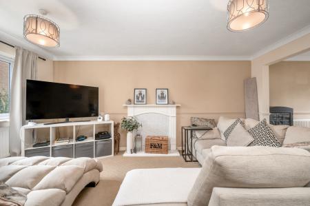 3 bedroom Semi-detached house for sale in Beck Way, Thurlby, Bourne, PE10