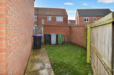 3 bedroom Detached house for sale in Lingfield Park, Bourne, PE10