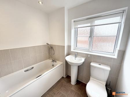 3 bedroom Detached house for sale in Lingfield Park, Bourne, PE10