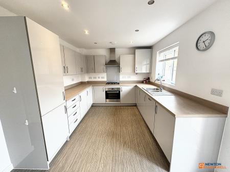 3 bedroom Detached house for sale in Lingfield Park, Bourne, PE10