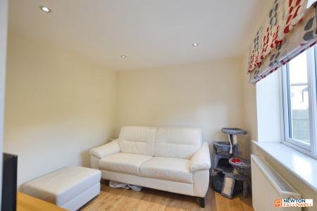 4 bedroom Detached house for sale in Newbury Crescent, Bourne, PE10