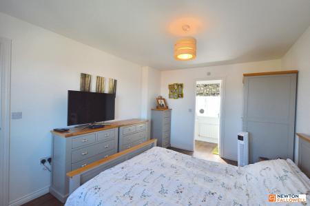 4 bedroom Detached house for sale in Newbury Crescent, Bourne, PE10