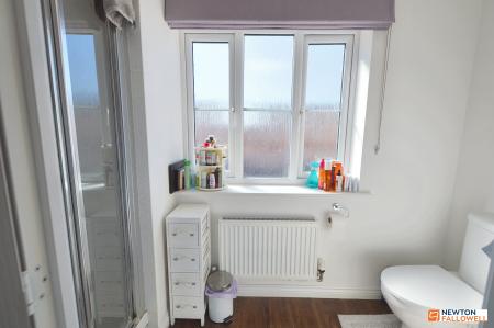 4 bedroom Detached house for sale in Newbury Crescent, Bourne, PE10