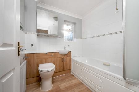 4 bedroom Detached house for sale in Priory Close, Thurlby, Bourne, PE10