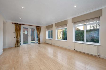 4 bedroom Detached house for sale in Priory Close, Thurlby, Bourne, PE10