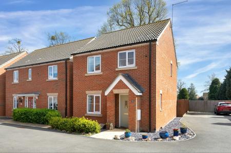 Salisbury Gardens, Bourne, PE10